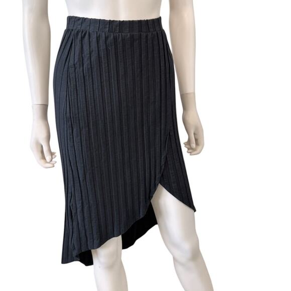 NEW GO COUTURE Black Ribbed Elastic Waist Pull On Tulip Hi-Low Midi Skirt Size S - Picture 3 of 7
